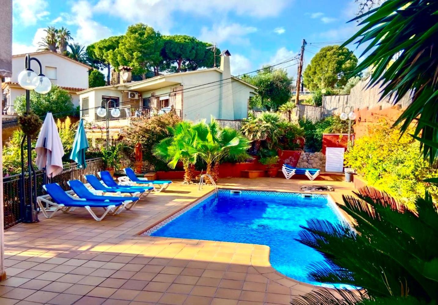 Preciosa Casa 2000 M2 Piscina Mar Barbacoa Felicidad Villa