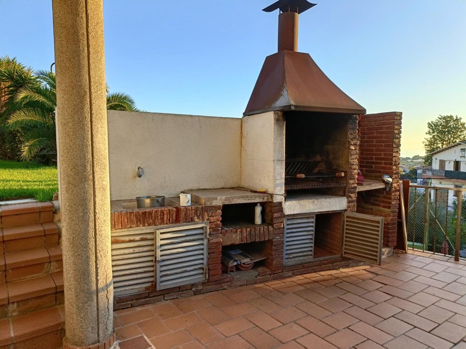 Preciosa Casa 2000 M2 Piscina Mar Barbacoa Felicidad Villa